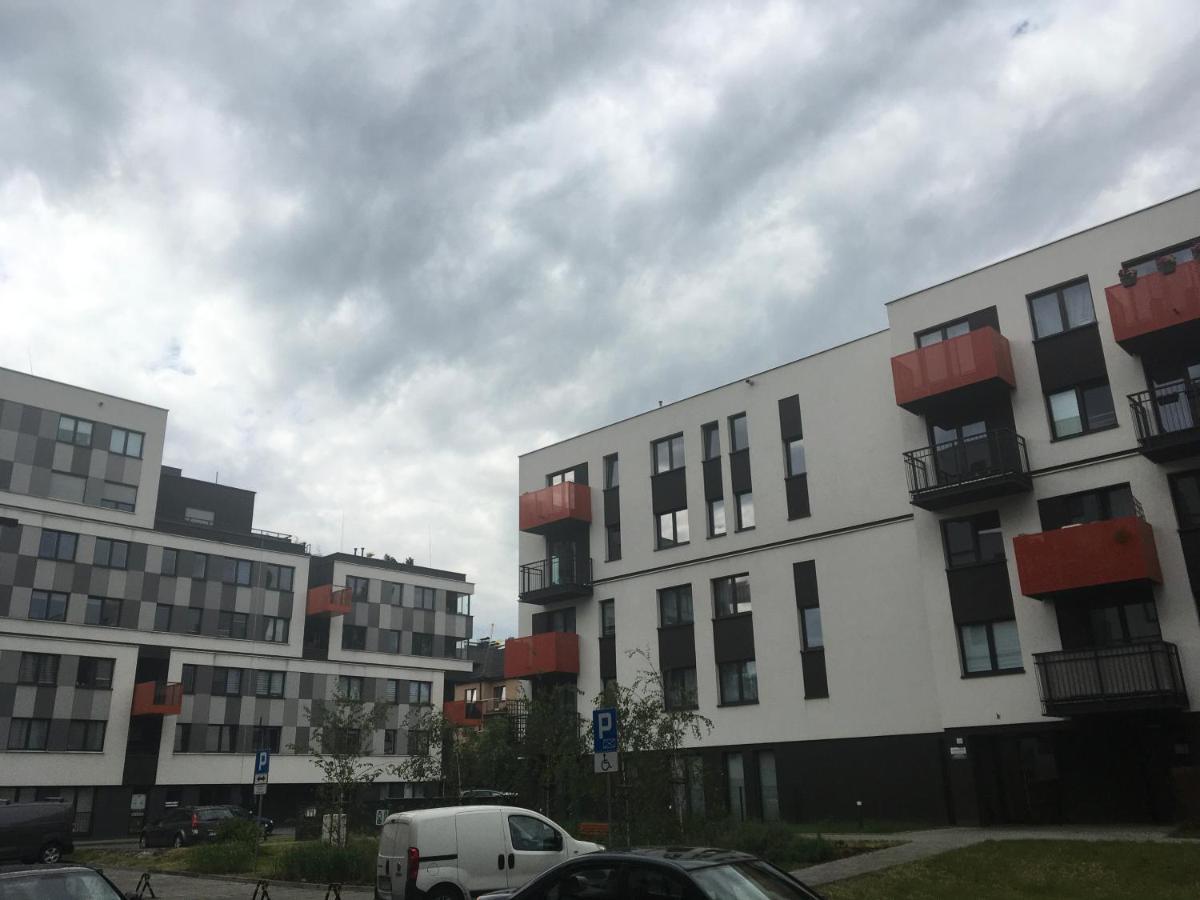 Sky One Apartment Krasków Exterior foto